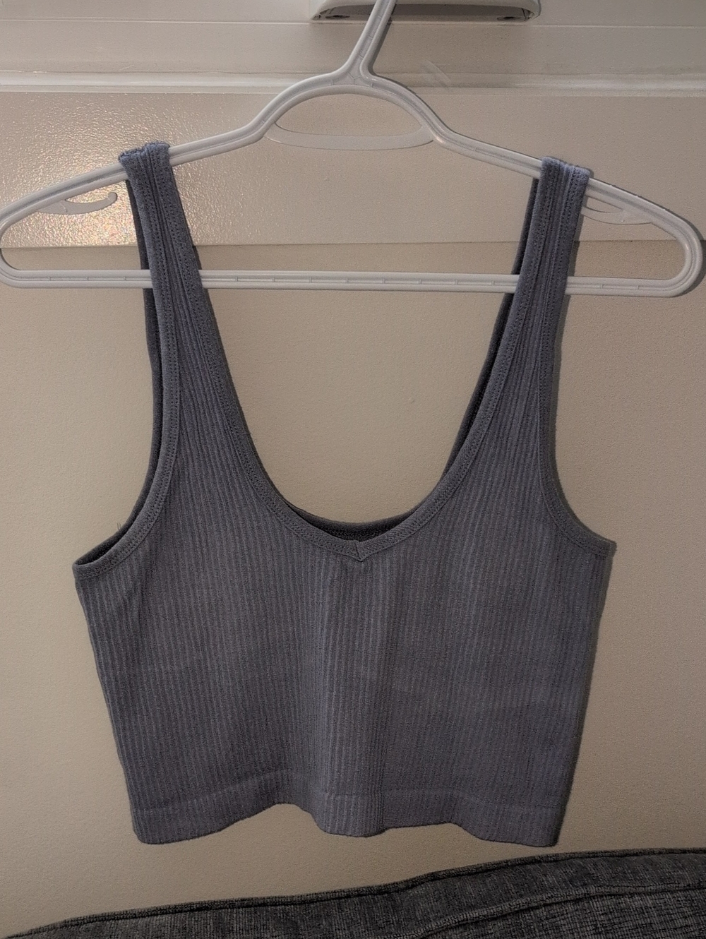 Urban Outfitters Ribbed V-Neck Cropped Tank - Slate Gray